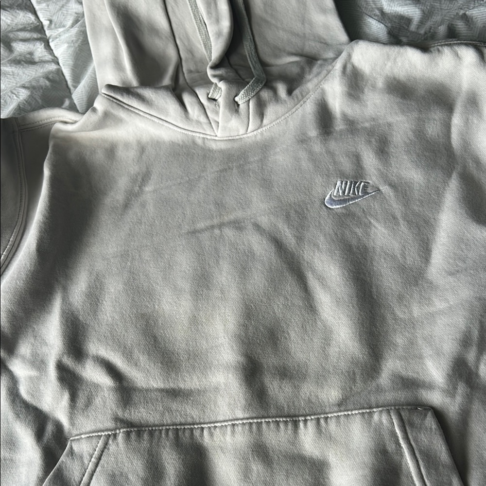 Nike Light Gray Pullover Hoodie